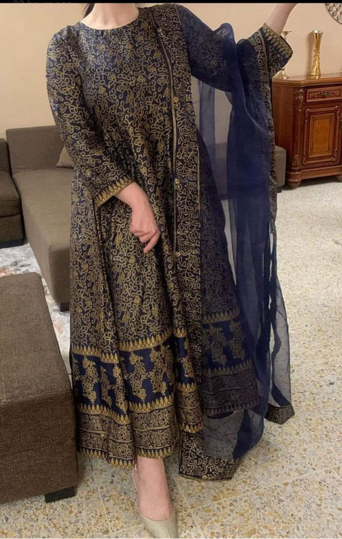 60% Off Reet-Riwaaj Special stitched 3 pieces Banarsi print maxi