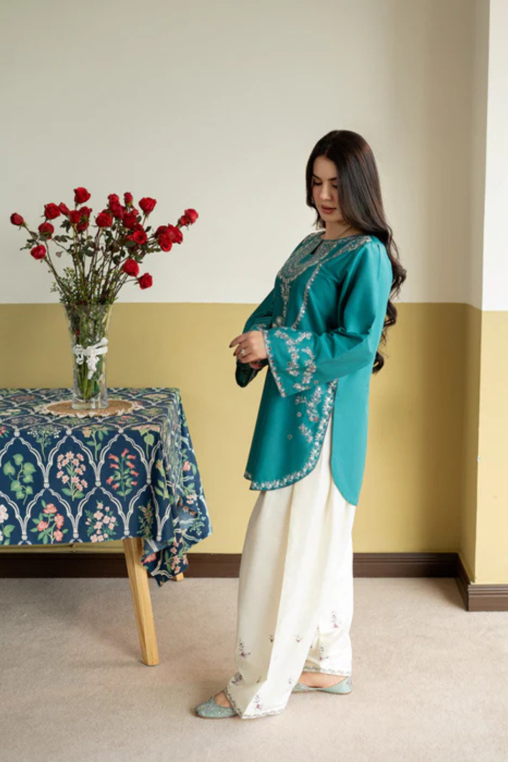 Lawn Cotton Jasmin Embroidered 2pcs