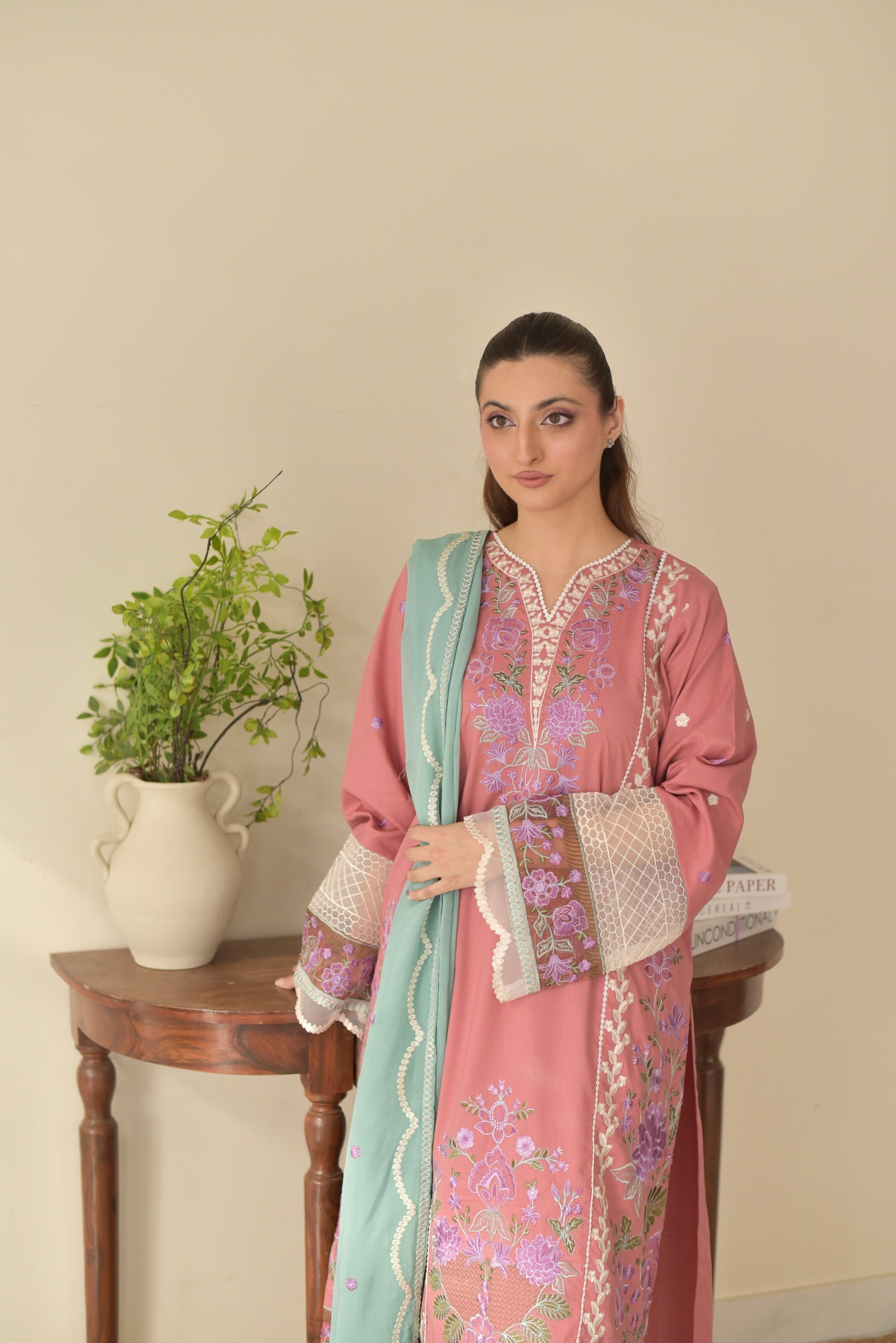 Pink Valentina embroidered 3pcs