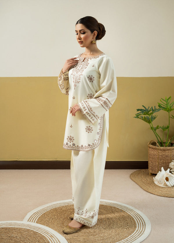 ivory charm 2pcs