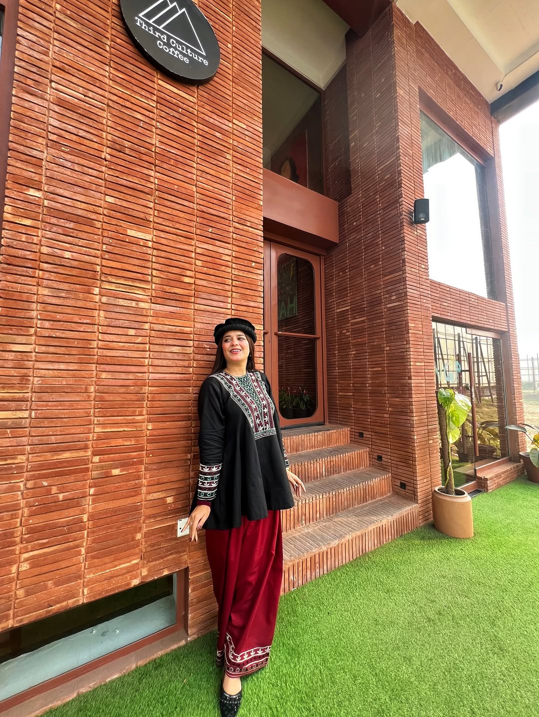Mehrunisa Embroidered 2pc