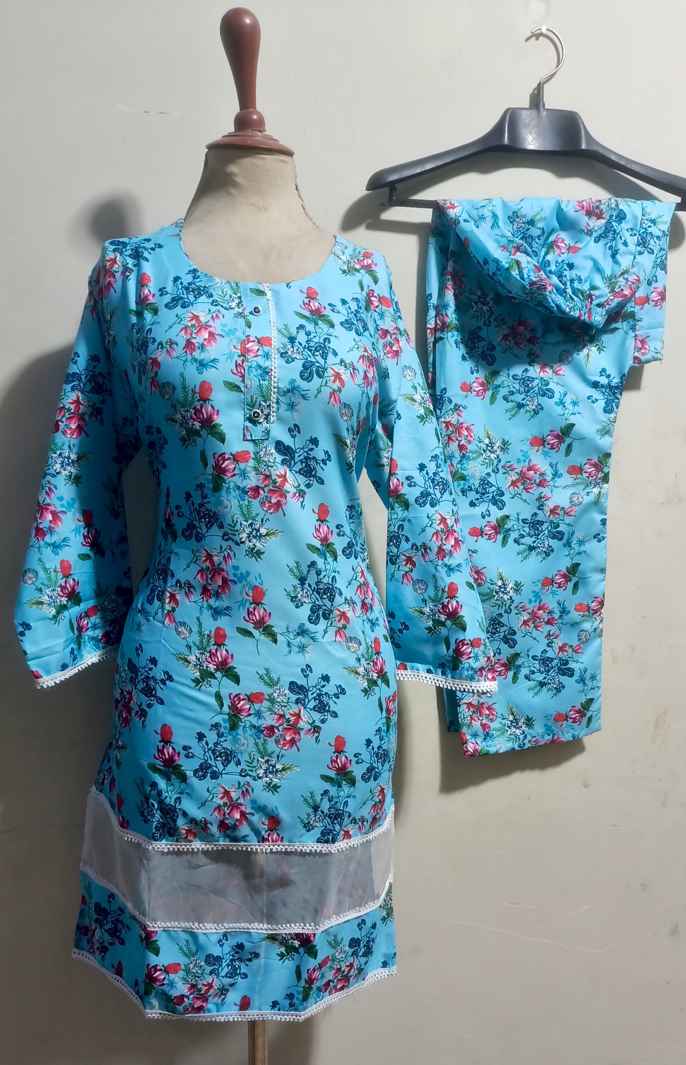 Floral XL–poly cotton digital print cutwork tishu pach Co-Ords 2Pc Set