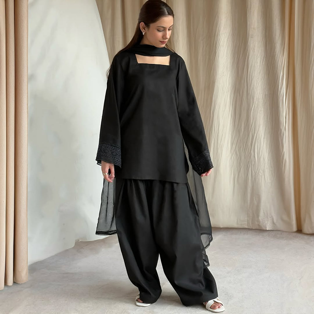 Reet-Riwaaj trndy Black Farshi Dress,3pcs (New Arrival)